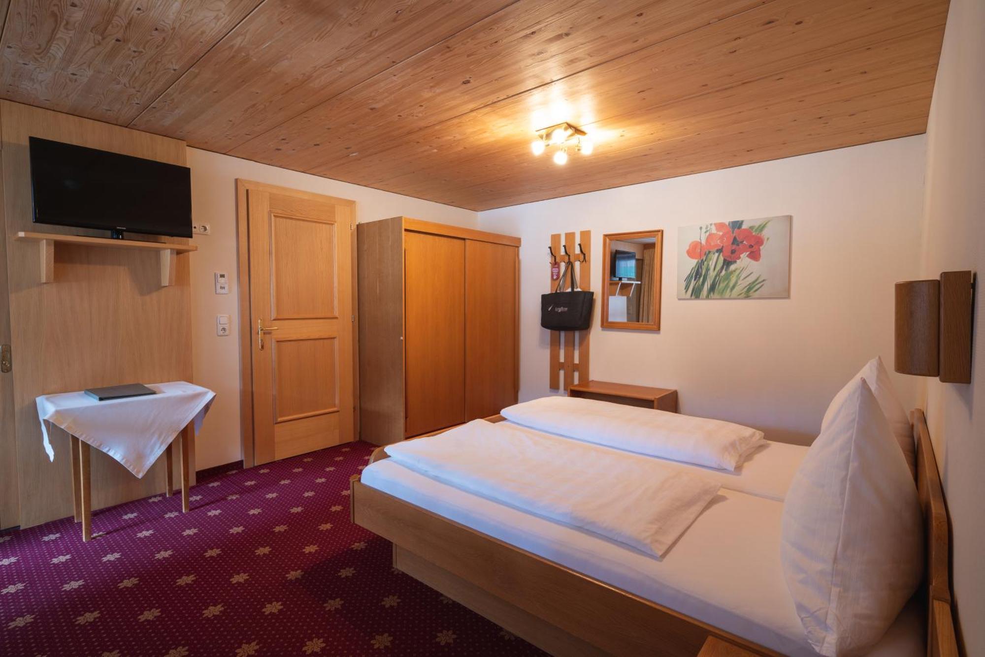 Hotel Alpenblume Damuels Esterno foto