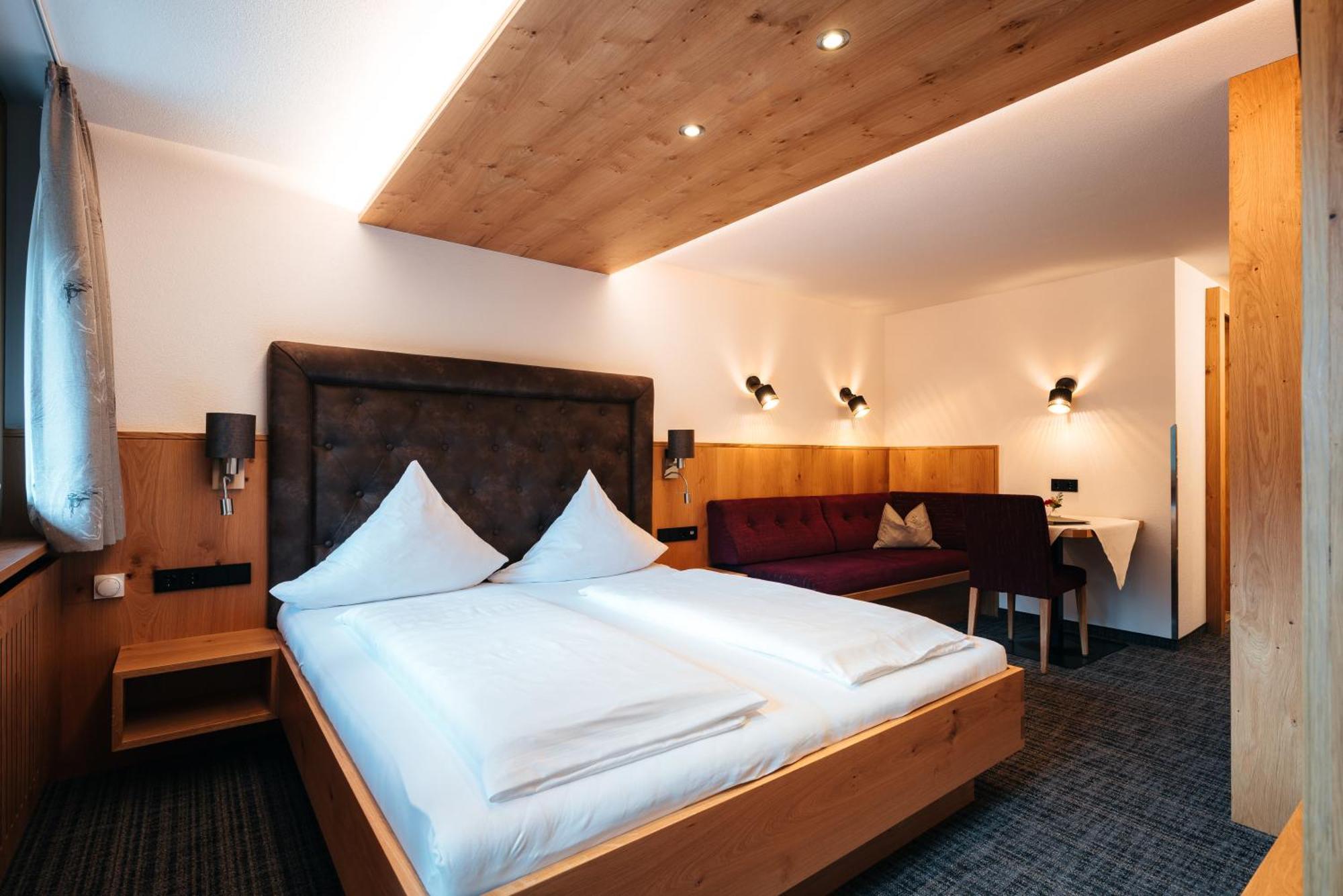 Hotel Alpenblume Damuels Esterno foto