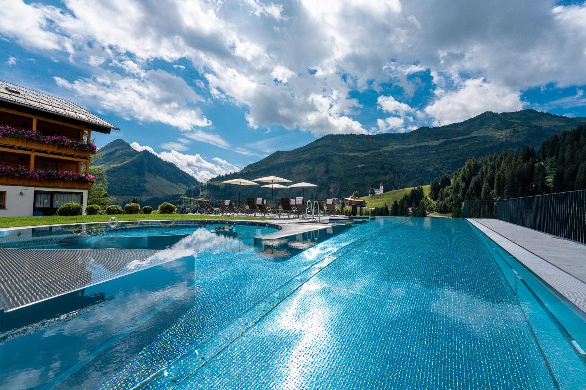 Hotel Alpenblume Damuels Esterno foto