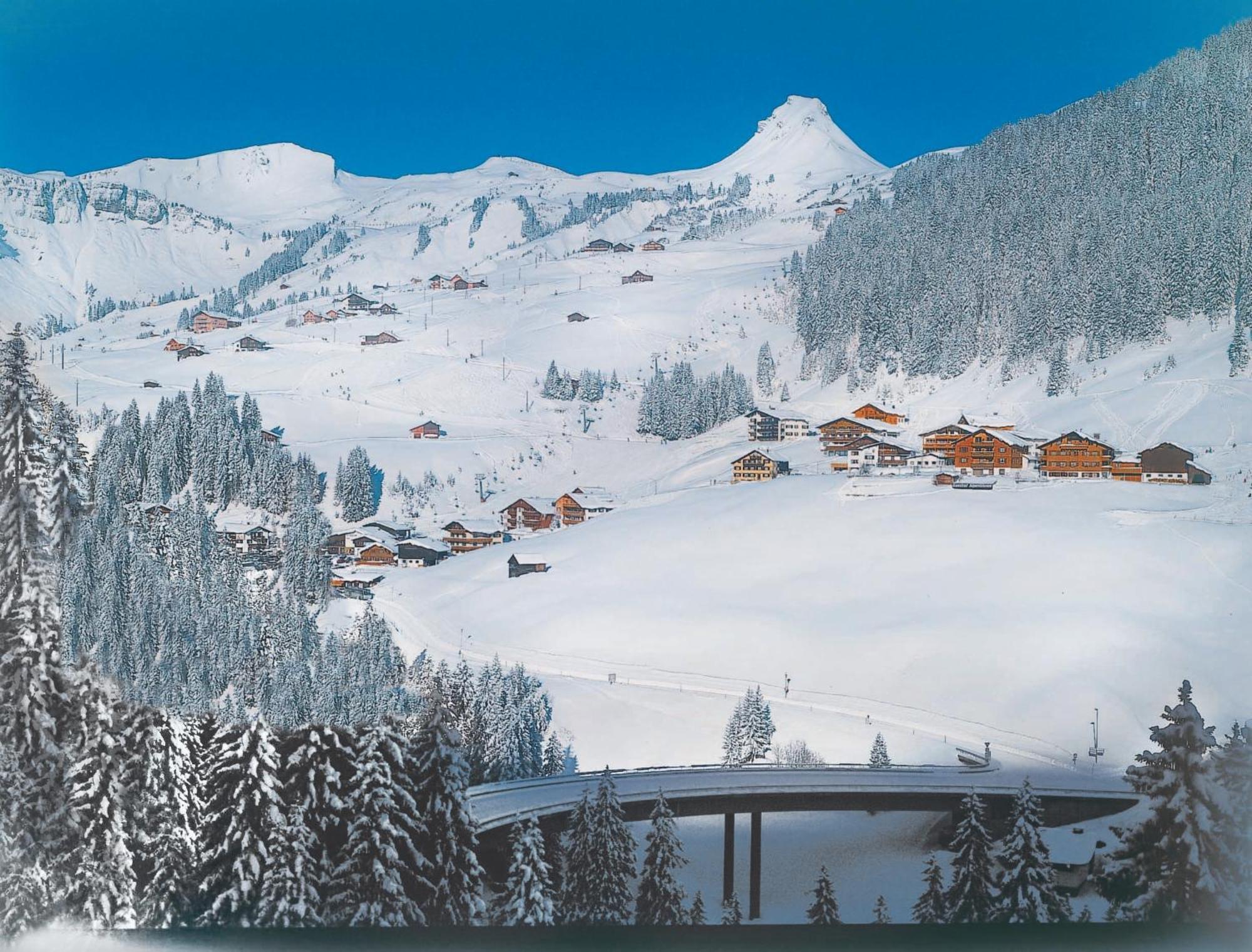 Hotel Alpenblume Damuels Esterno foto