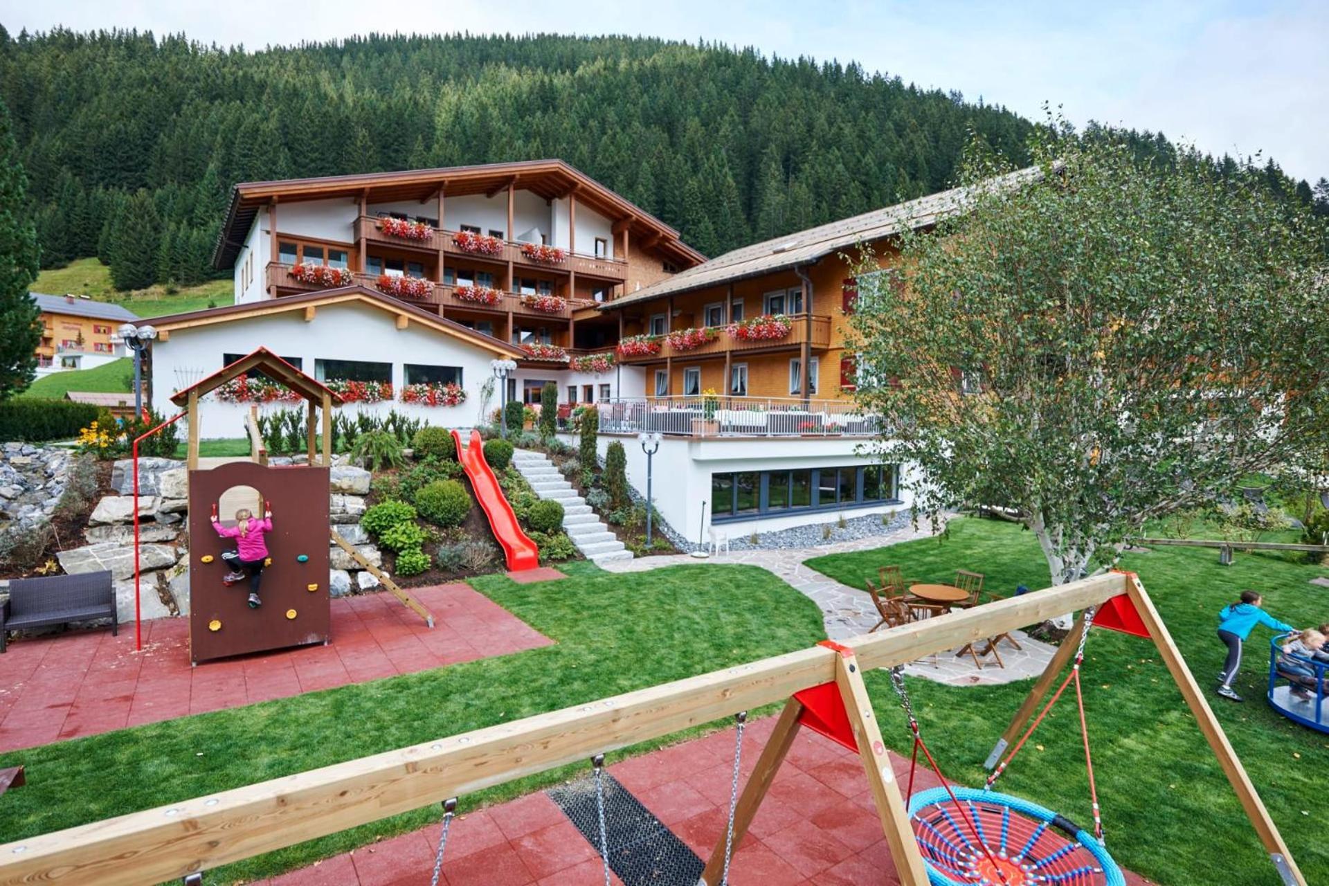 Hotel Alpenblume Damuels Esterno foto